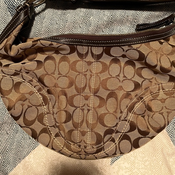 Coach handbag - Picture 2 of 10